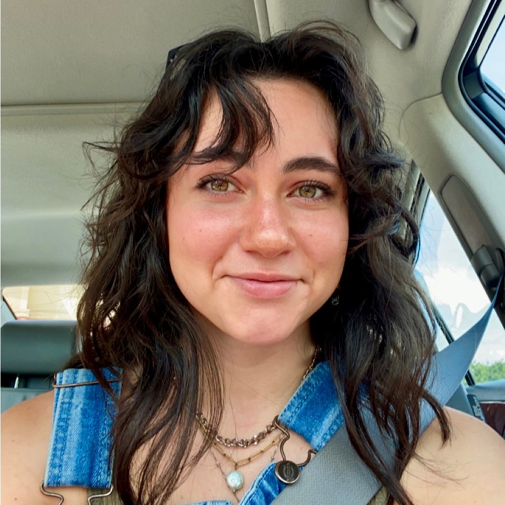 Meet your Posher, Lauren